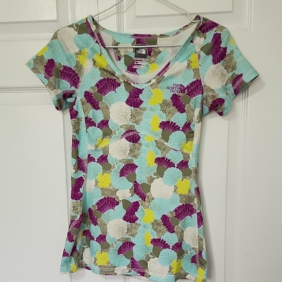 The North Face Tops - The North Face Purple Pink Fitted Short Sleeve Tee